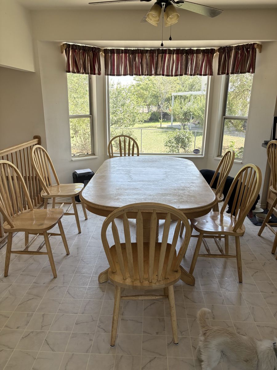 Wooden Dining Table Set with Extension Leaf and 6 Spindle Back Chairs