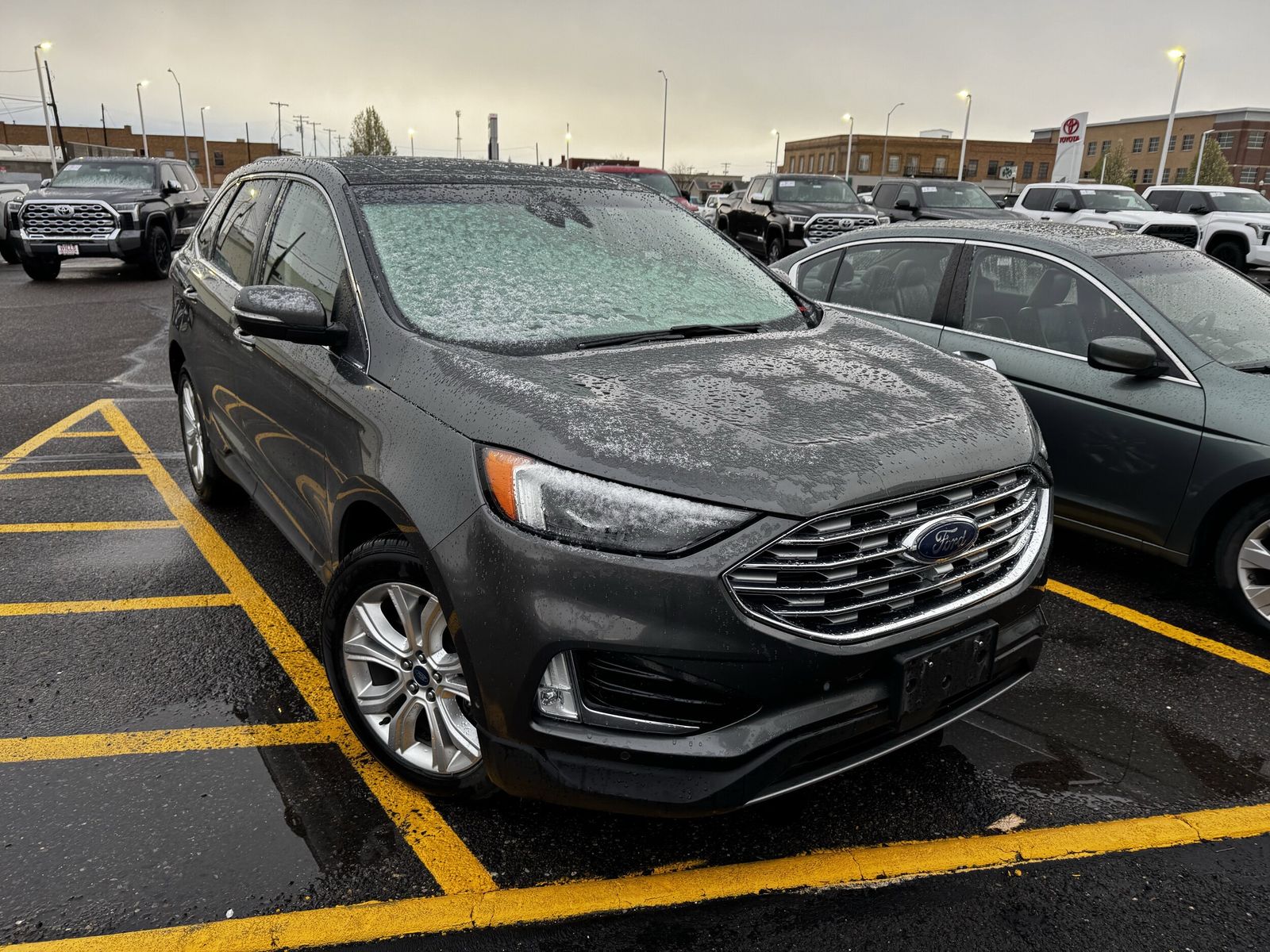 2020 Ford Edge Titanium
