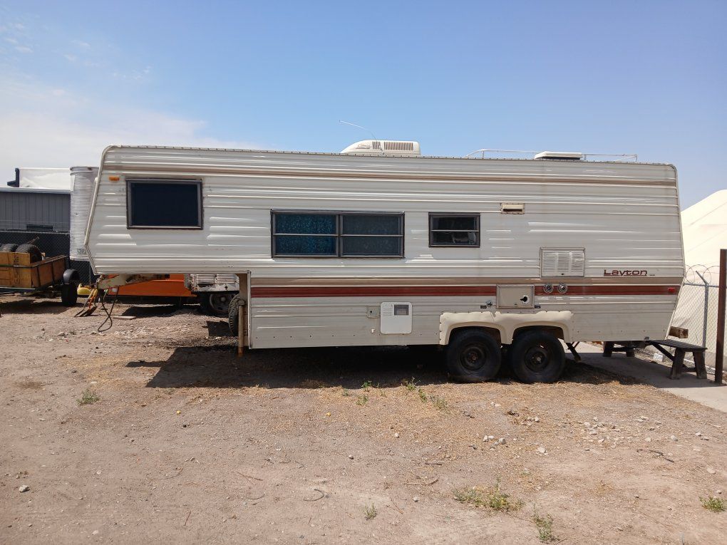 1982 Layton Fifth Wheel $800