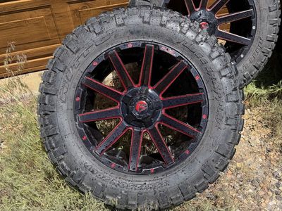 Fuel Wheels and Nitto Ridge Grappler Tires