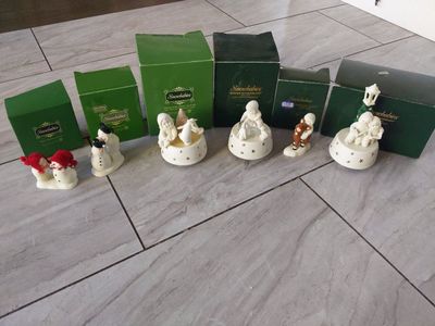 Snowbabies Porcelain Figure Music Box Collection