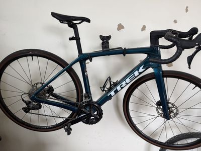 Trek Domane SL 5 size 52