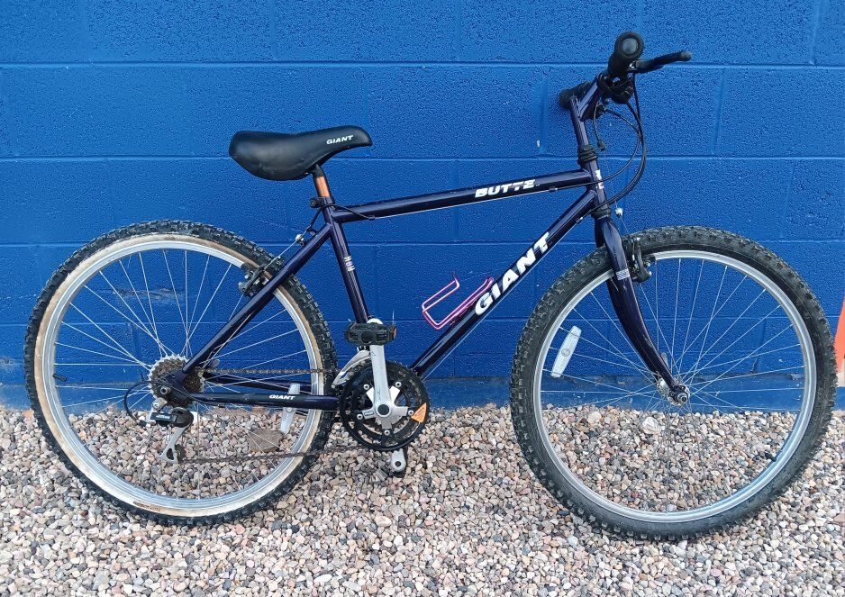 Giant Butte Bicycle Mountain Bike 26"