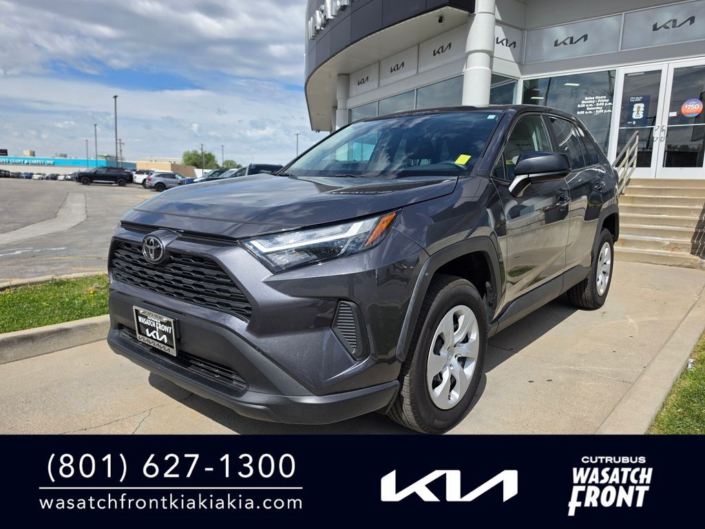 2025 Toyota RAV4 LE