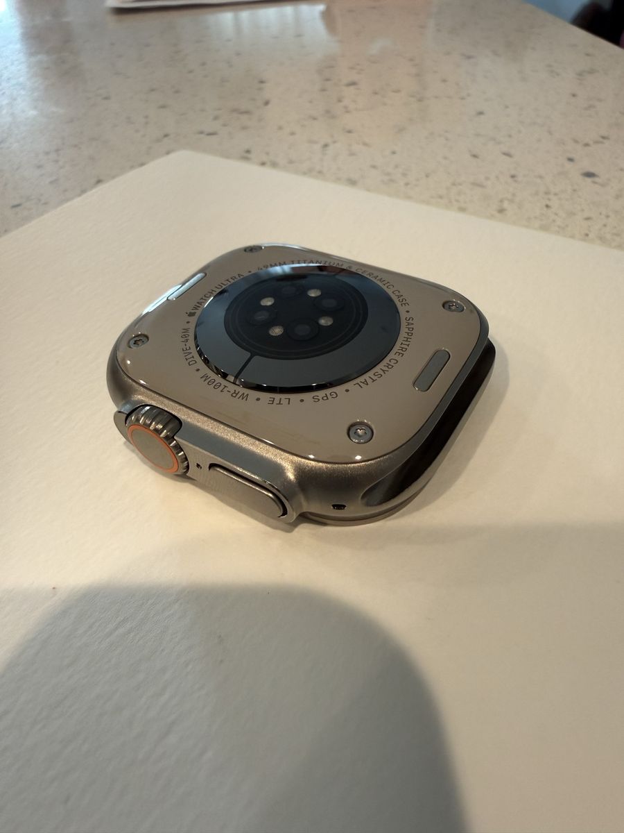 Main image 6