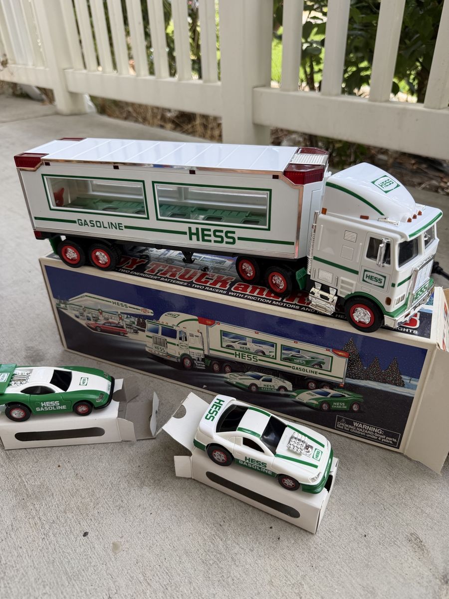Hess Gasoline 1990 Toy Truck and Racers - White/Green, Working Lights & Friction Motors
