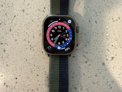 Apple Watch Ultra 1 49MM + 4 Watch Bands