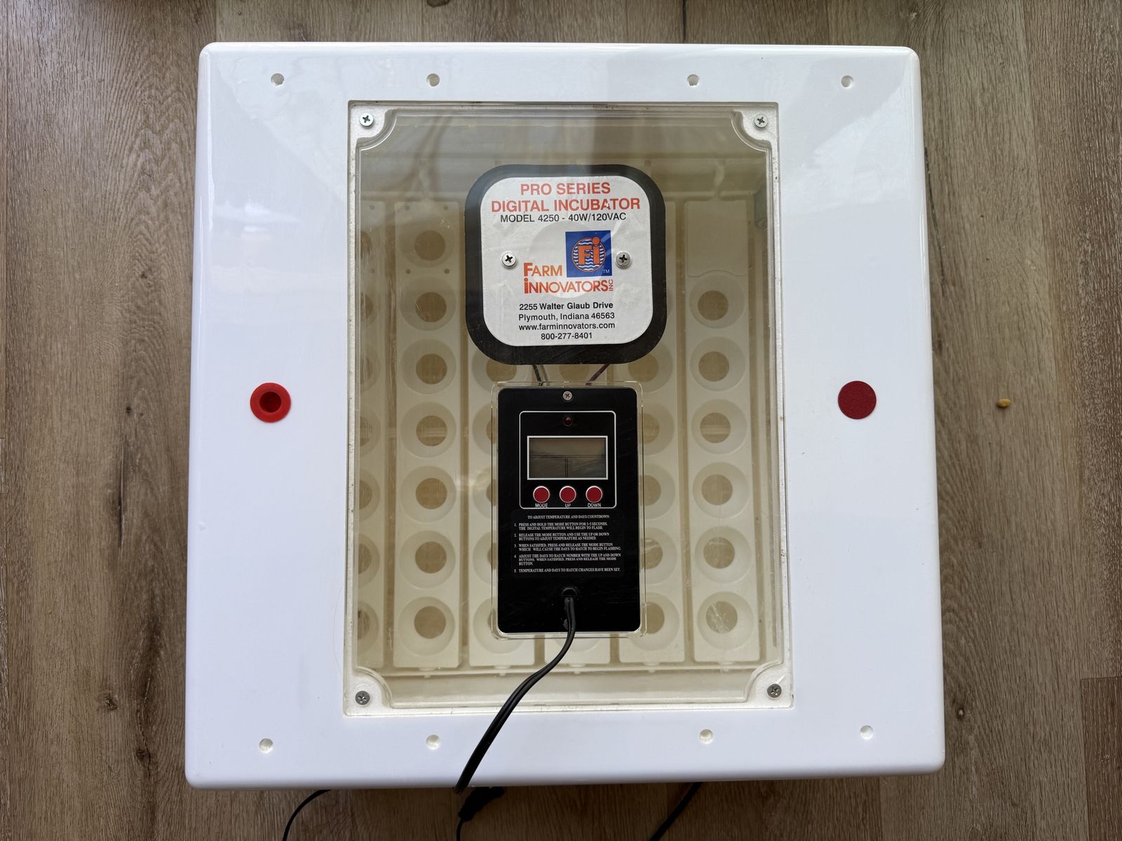 Farm Innovators Pro Series Digital Incubator Model 4250
