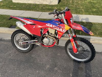 2024 Gas Gas EC 450 low miles! Enduro, dirt bike. Electric start, 4 stroke.