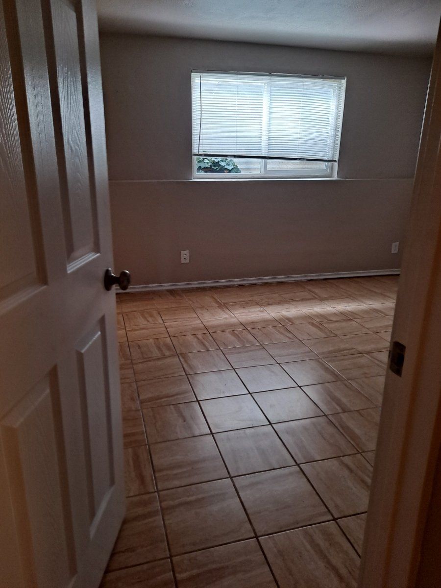 1 bed 1 bath basement apartment for rent