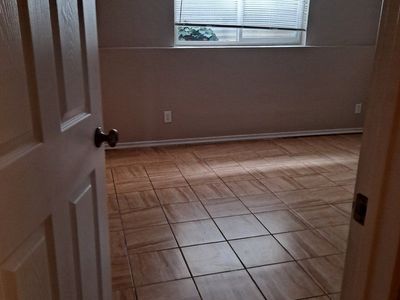 1 bed 1 bath basement apartment for rent