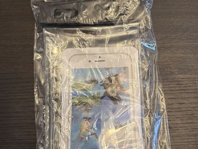 Universal Waterproof Phone Pouch Dry Bag - For iPhone & Android, Clear, New in Packaging