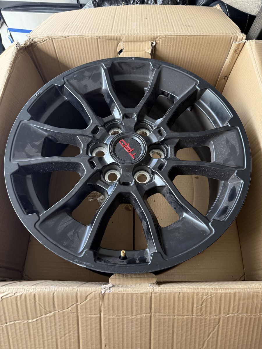 TRD 20x9.0J Crossbow Black/Dark Tint Machined Face Wheel, 5x135/139.7 Bolt Pattern, 2500lbs Load Rating