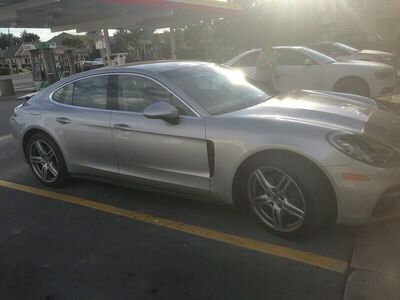 2018 Porsche Panamera 4S