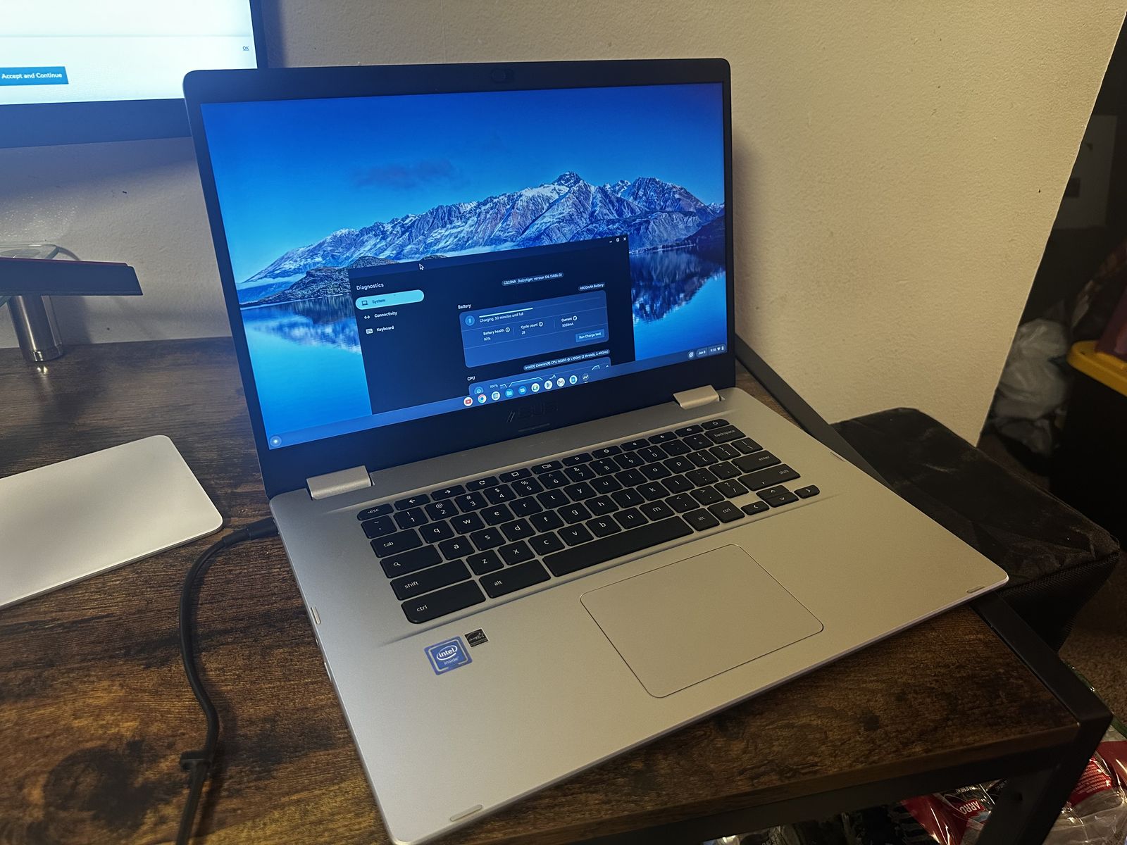 Asus 15.6" Full HD Chromebook (96GB Total) – Under 30 Battery Cycles, Fully Tested (Pics Attached)