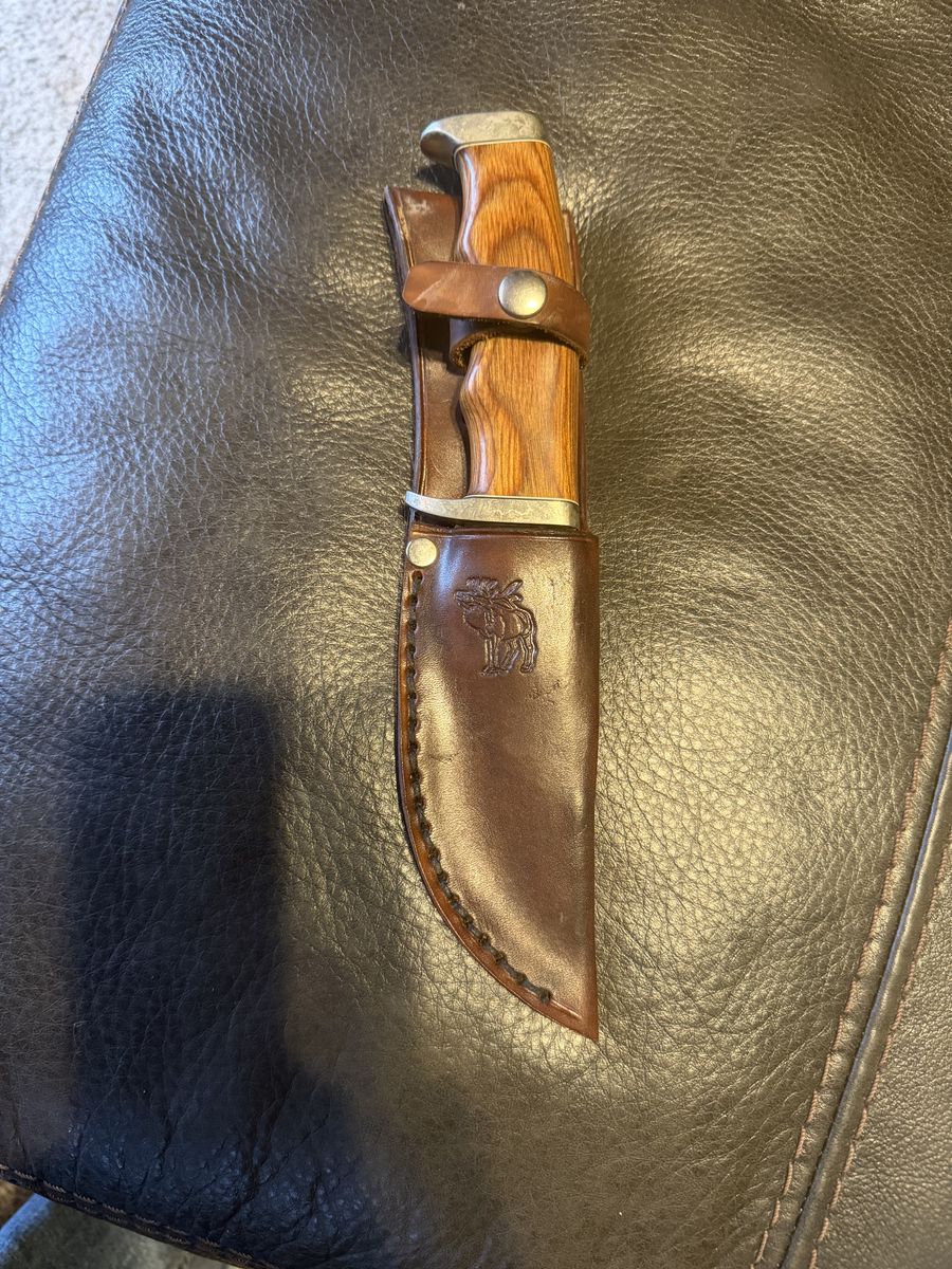 Harvey Draper and G Anderson knives