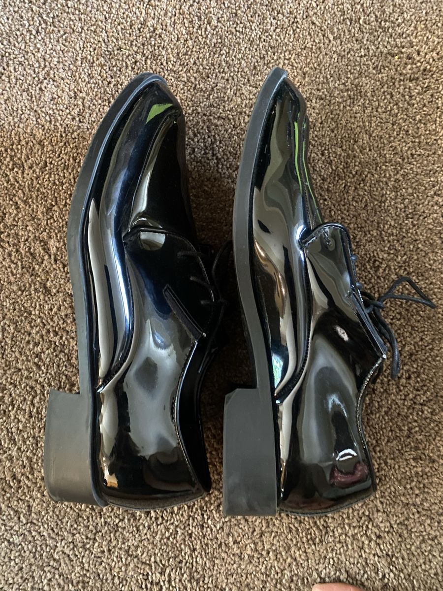 Patent leather dress shoes! Size 11 D