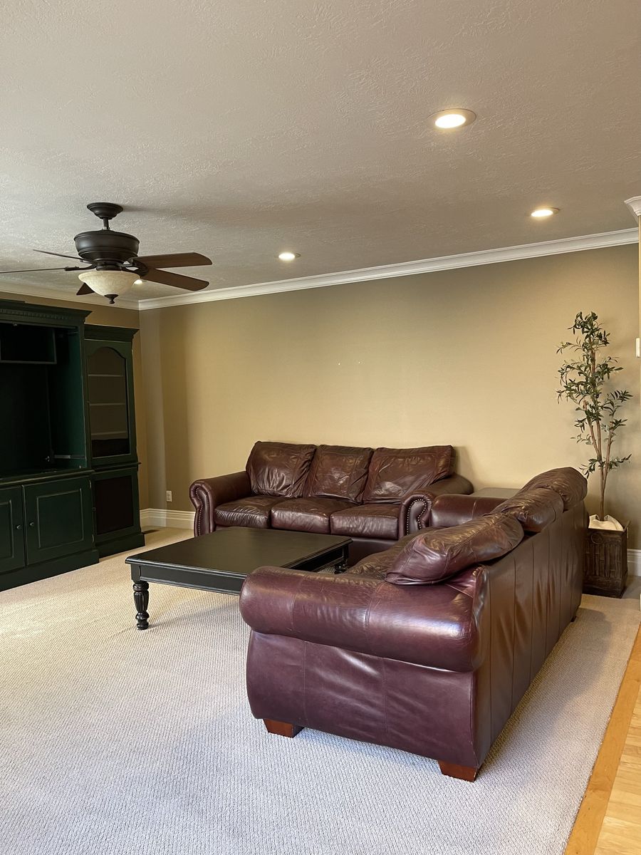 Main image 6