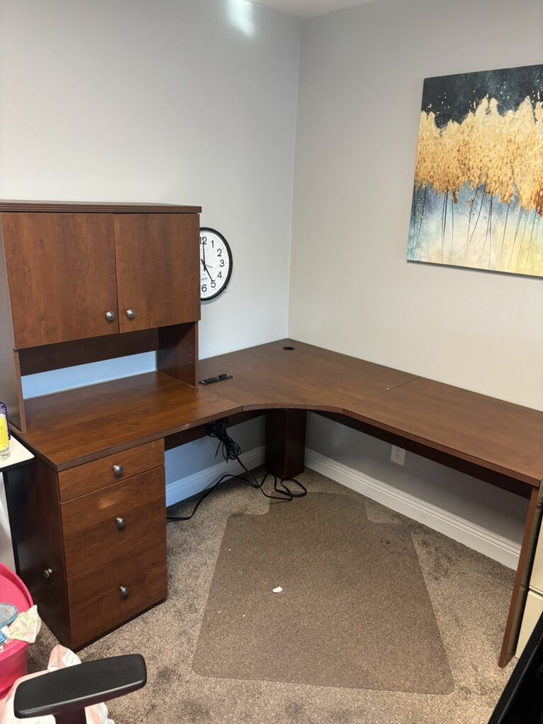 L-Shaped Office Desk with Hutch & Built-In Power