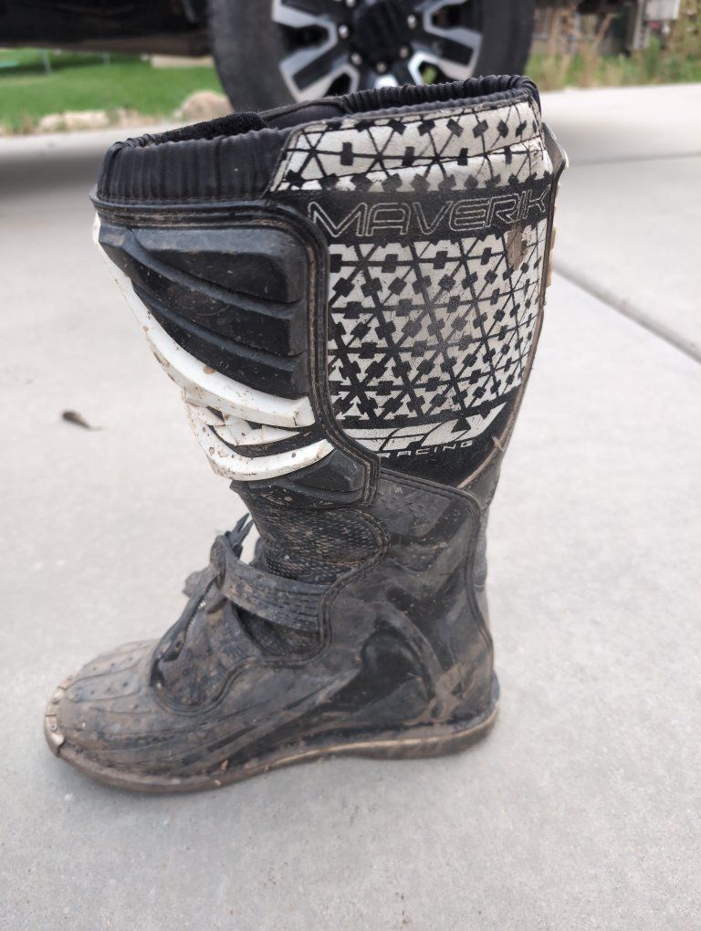 Fly Racing Maverik Motocross Boots Size 9 Black White Off-Road