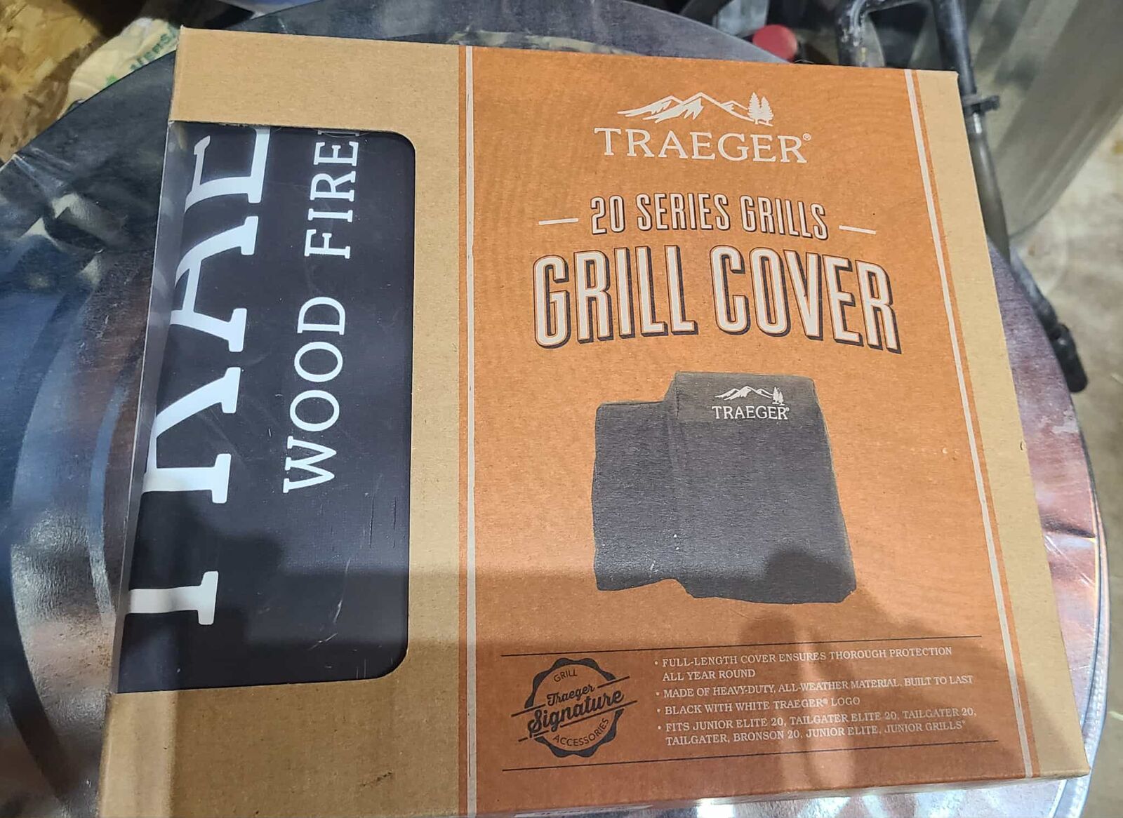 Traeger 20 Series Full-Length Grill Cover