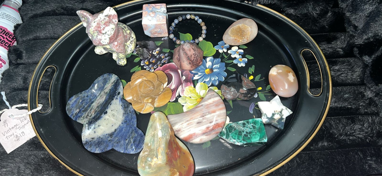 Beautiful crystals, carvings and freeforms