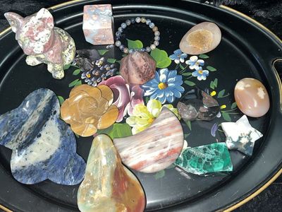 Beautiful crystals, carvings and freeforms