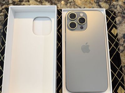 256GB iPhone 15 Pro Max Titanium