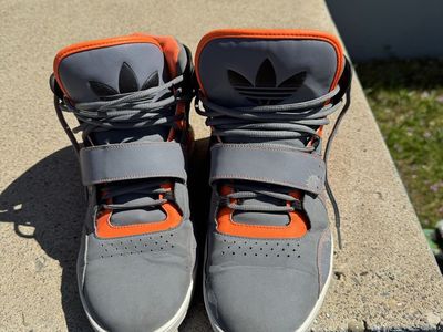 Adidas Roundhouse Mid Gray Orange. Size 11