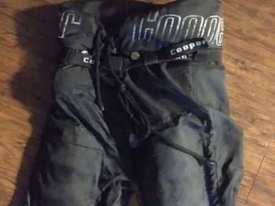 Cooper Youth Hockey Pants - Size Small (Ages 4-7) - Black, Durable Protection