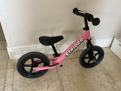 Nice pink strider balance, Bike