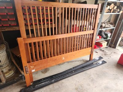 Free Queen ned frame