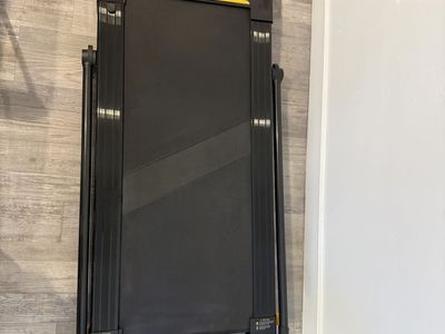 Walking pad/treadmill