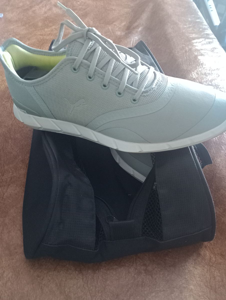 Golf shoes