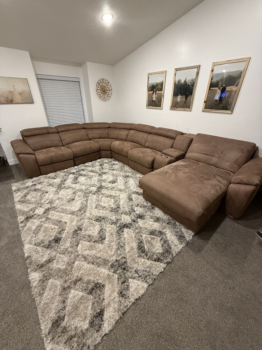 Sectional couch