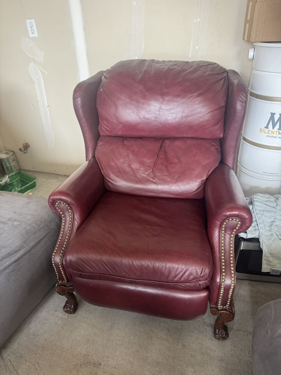 Leather recliner