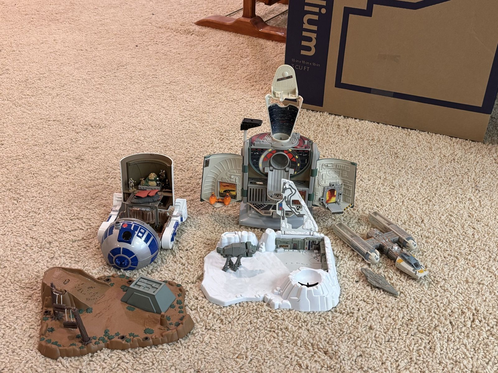 Vintage Star Wars Action Fleet Micro Machines Transforming Play Sets - R2-D2, Boba Fett