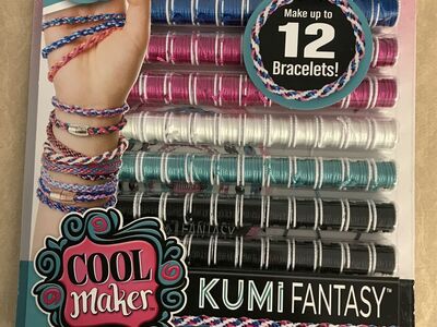 Cool Maker Kumi Fashion Pack Makes up to 12 Bracelets, 96 Spools, NIP
