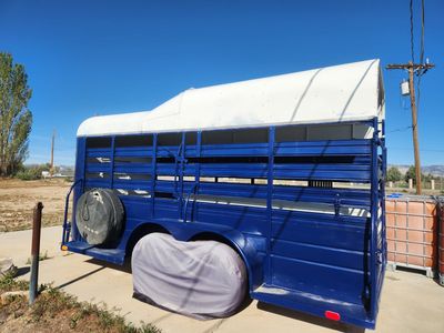 19 foot horse trailer