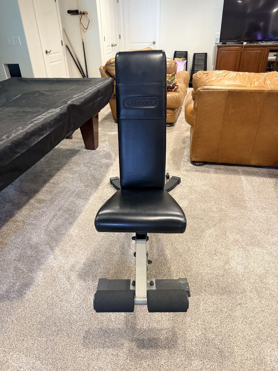 Nautilus Adjustable Incline Weight Bench