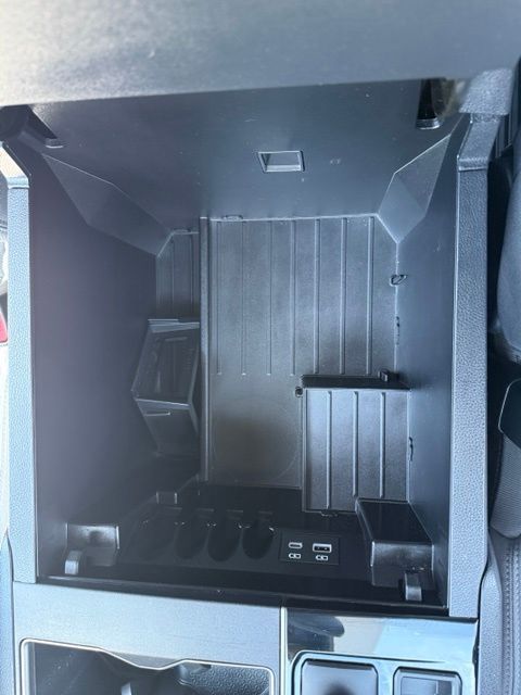 Main image 28