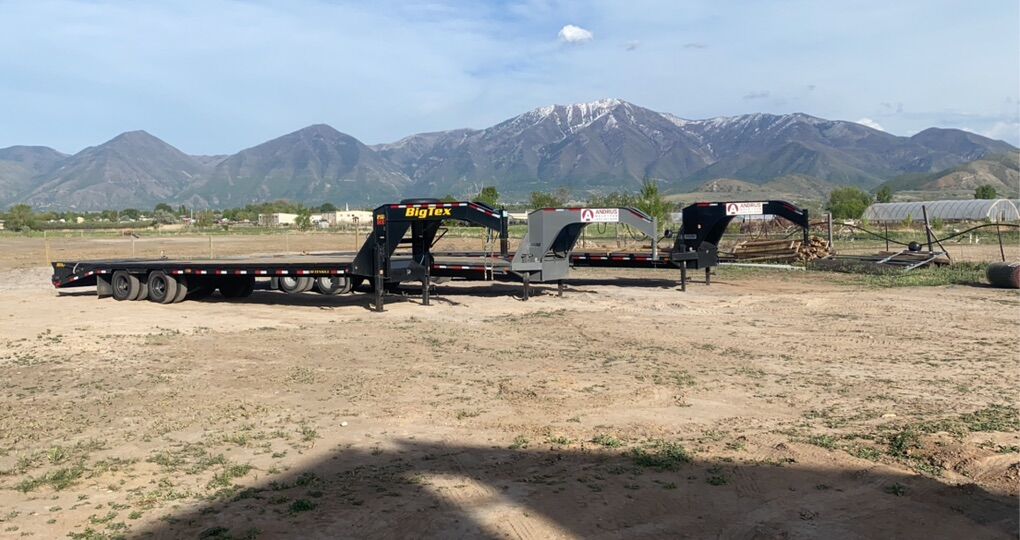 Gated Yard Parking For Camp Trailers / Dump Trucks