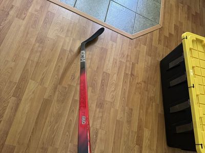 CCM Jetspeed FT860 SR-85 Flex P28 Hockey Stick - Senior, Red/Black