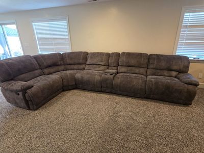 Free sectional couch with recliners