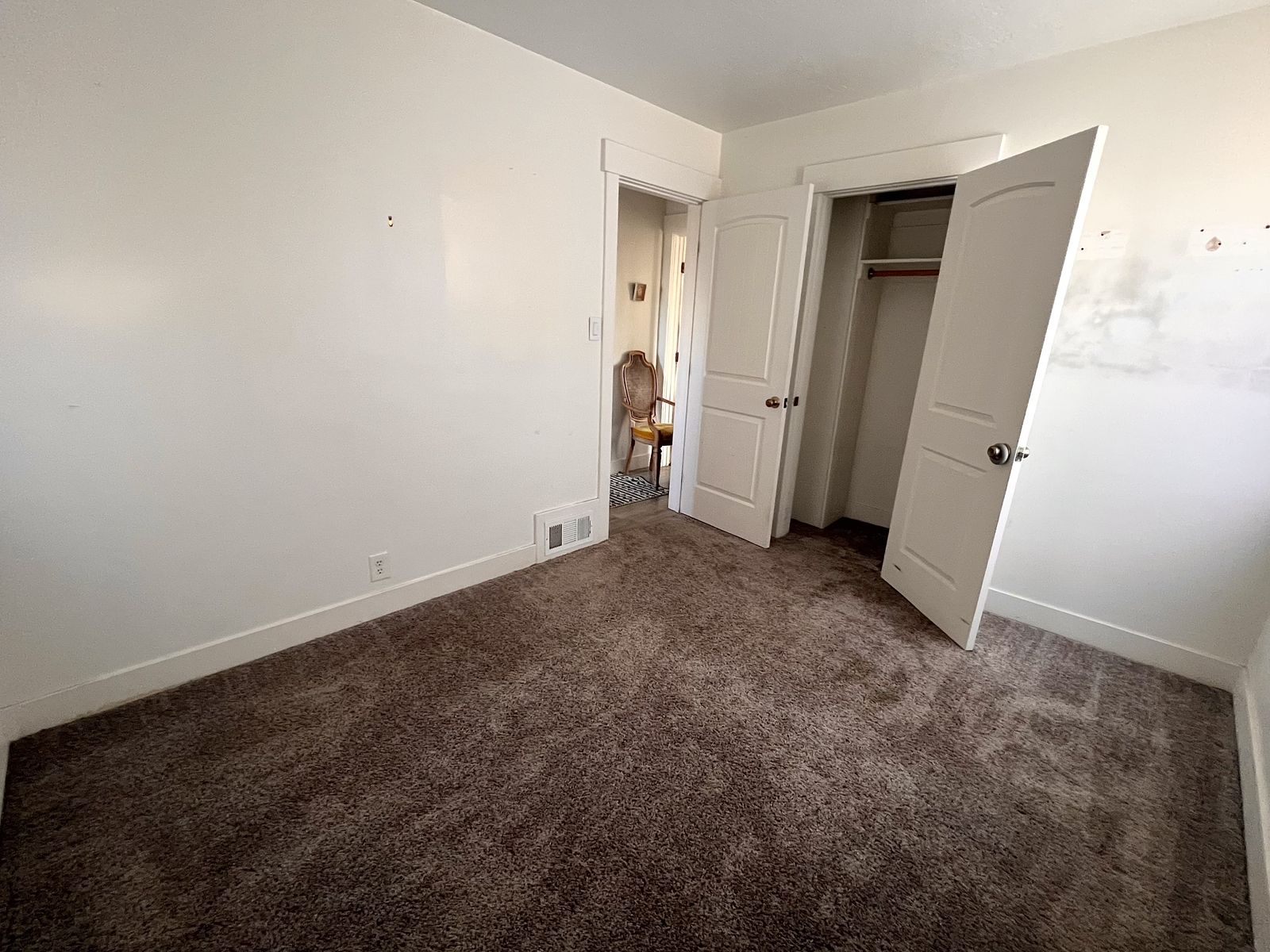 Main image 8