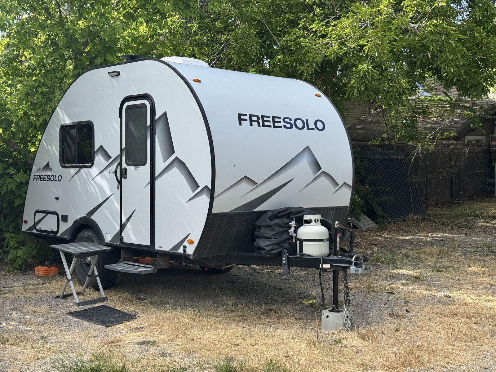 Free Solo Romo 16ft TearDrop trailer