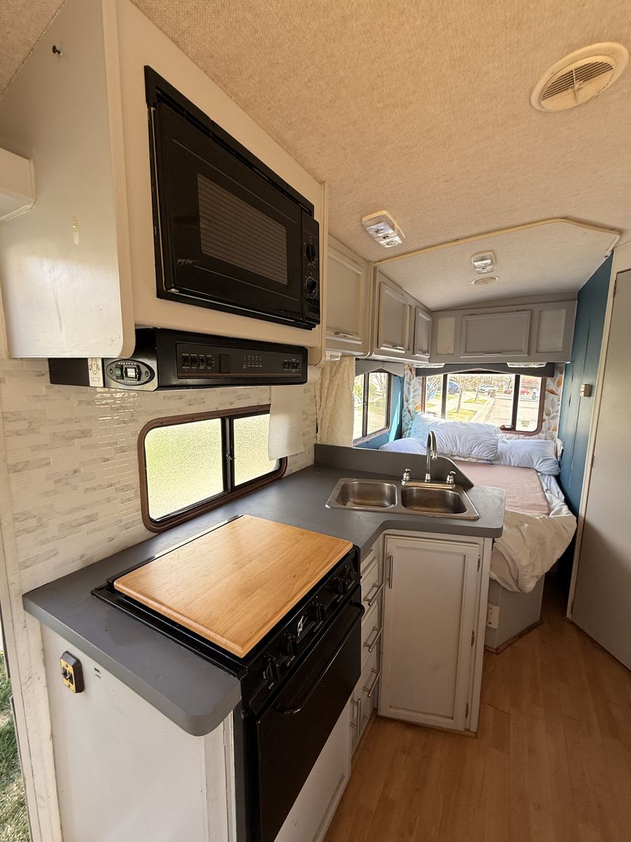 Ford E350-Jamboree Searcher Mini