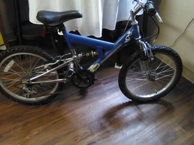 Mongoose 7-speed