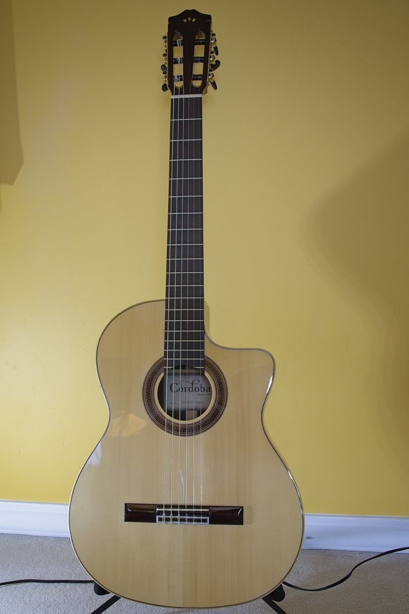 Cordoba GK Studio Negra Guitar