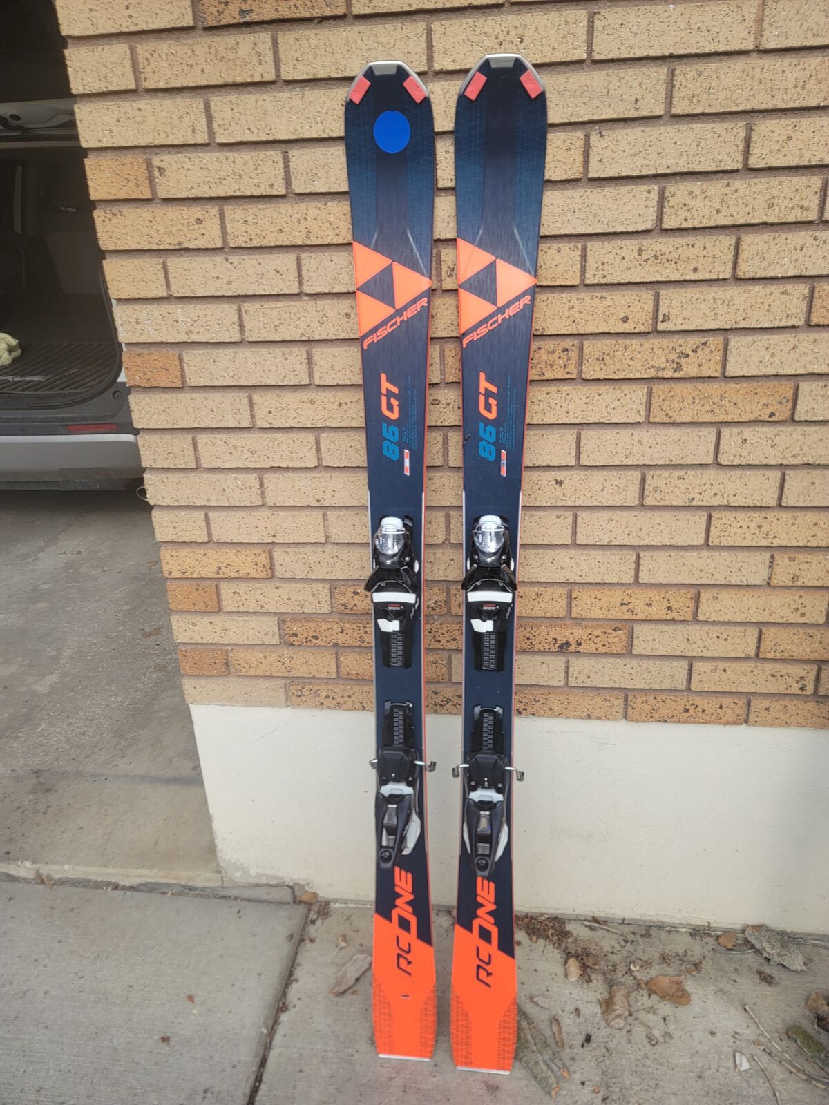 New FischerRC86 GT skis